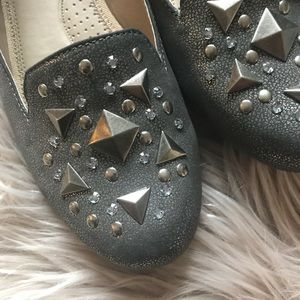 KENNETH COLE REACTION studded loafers Sz 9.5 - WORK WARDROBE MUST HAVE!
